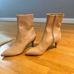 Never Worn Dolce Vita Audra Style  High Ankle Boot with Heel 9